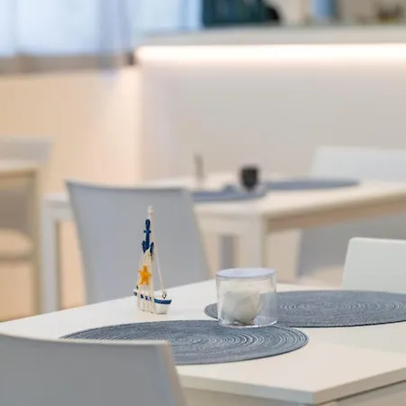 The Sea For Adult Guests ホテル 2*